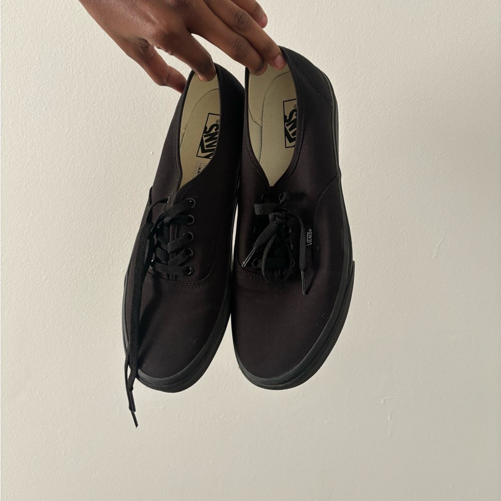 Vans Classic Black Lace-Up Shoes